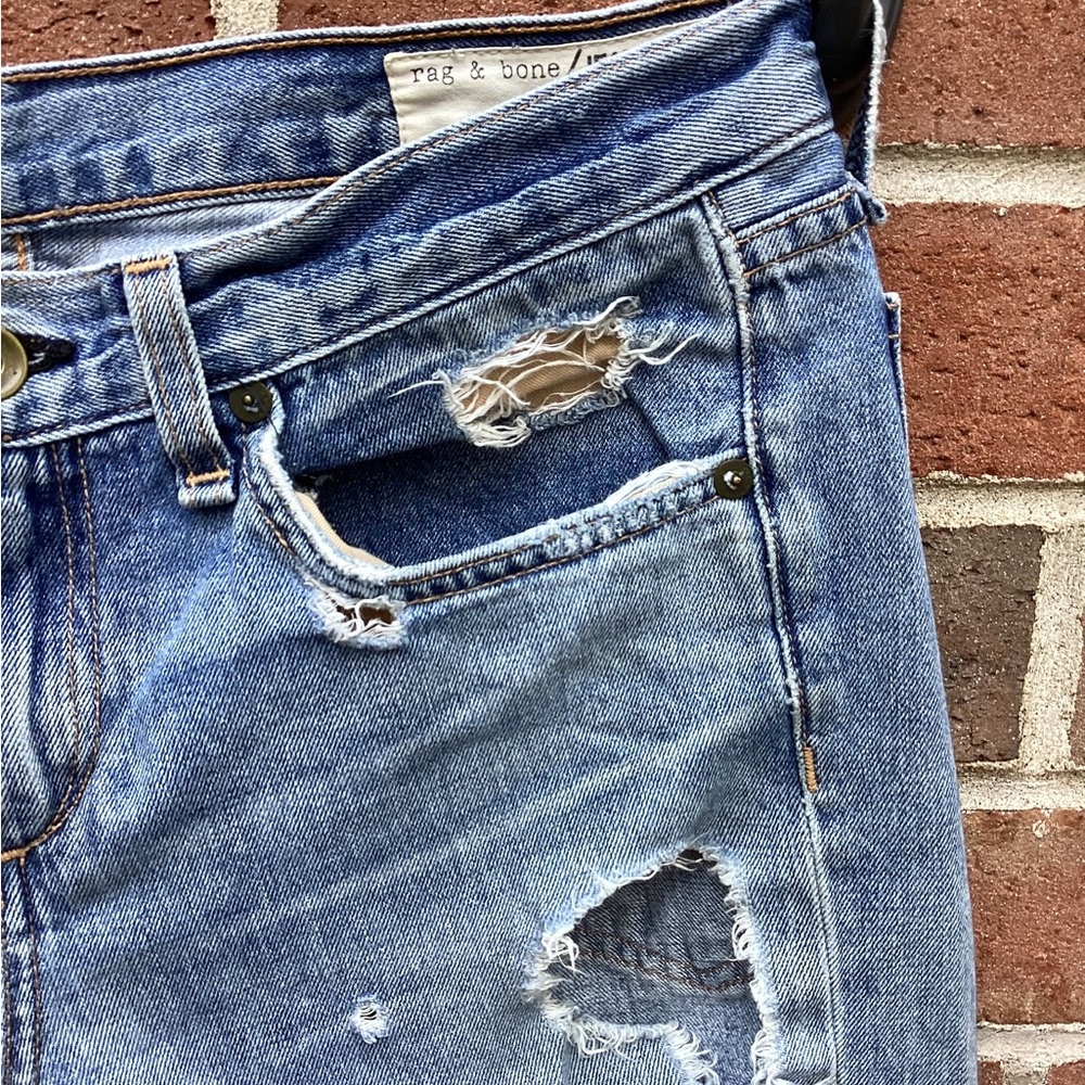 Rag and Bone Distressed Wash with Intentional Holes Size 26